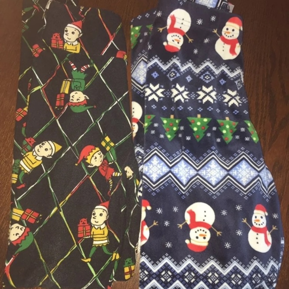 2 pairs of Christmas leggings. Tween girl.